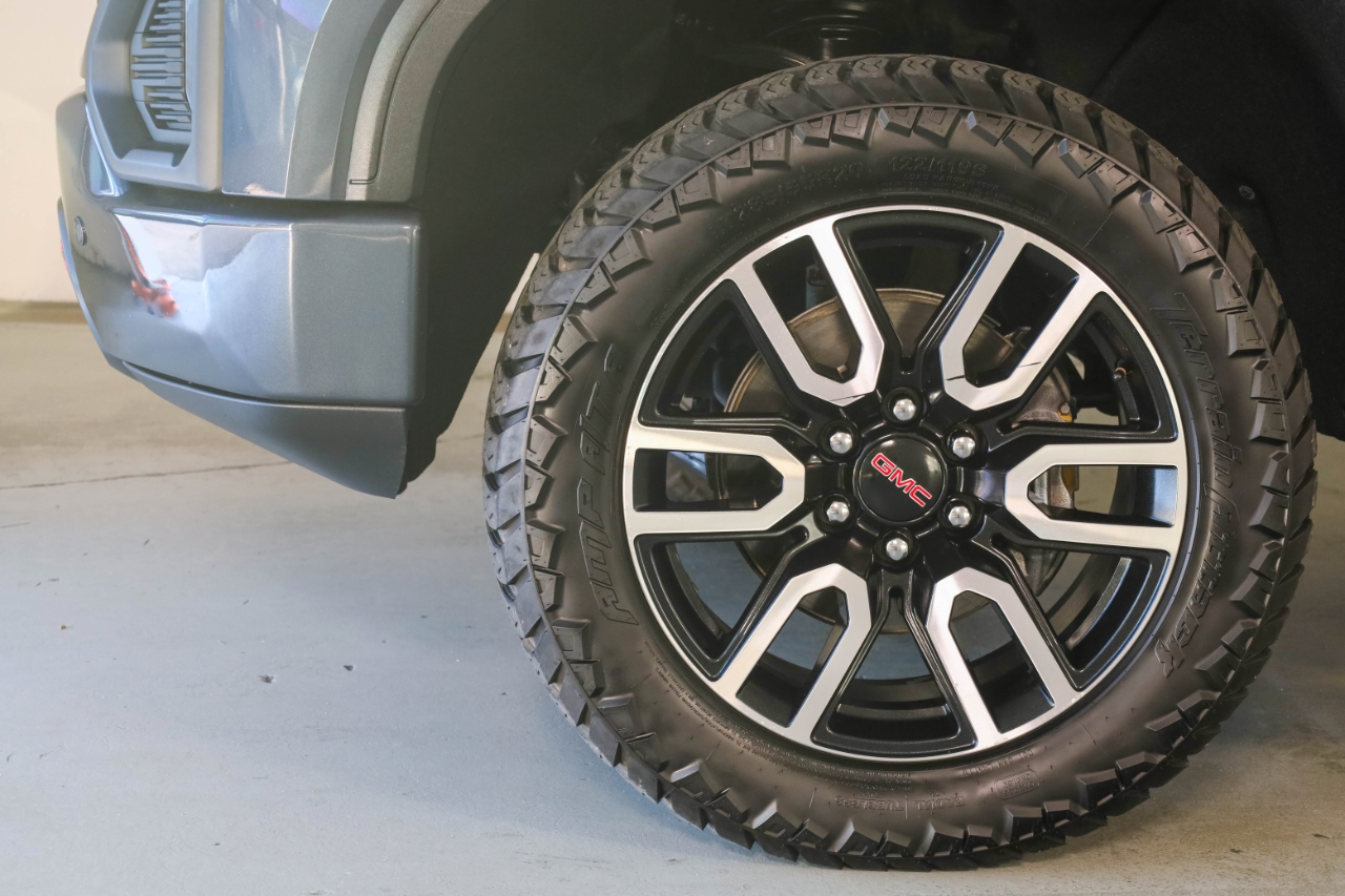 GMC Sierra 1500 4WD Crew Cab 147" AT4 2021