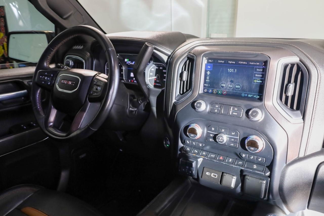 GMC Sierra 1500 4WD Crew Cab 147" AT4 2021