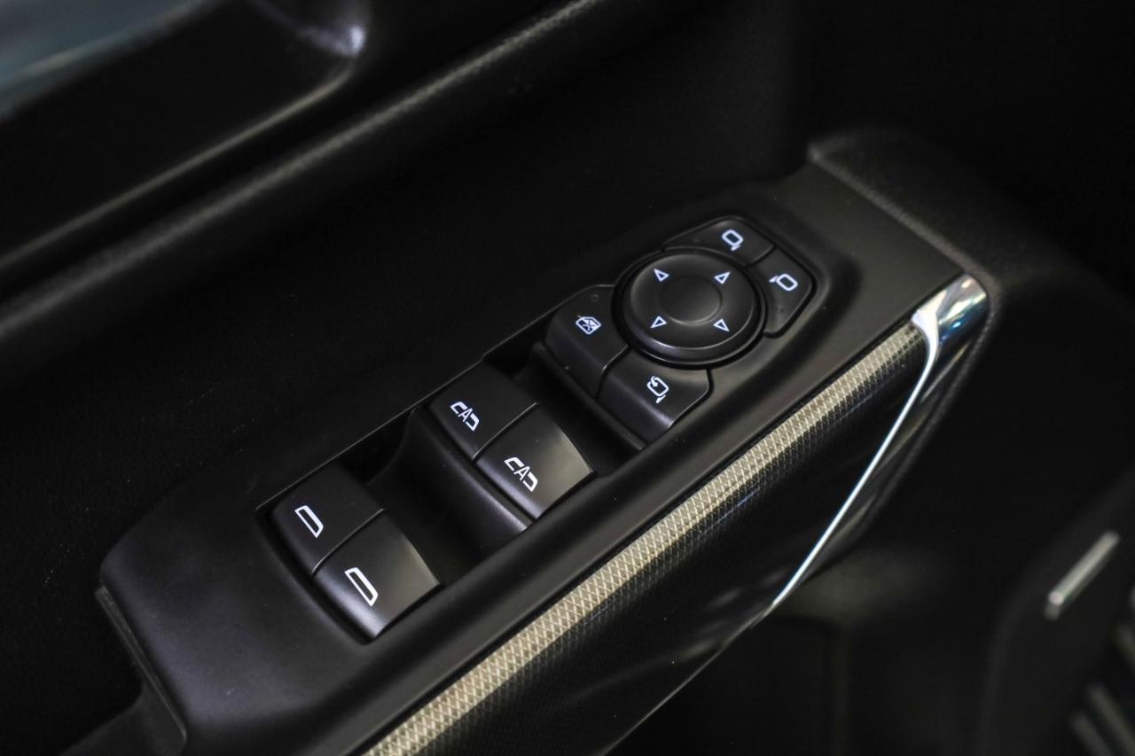 GMC Sierra 1500 4WD Crew Cab 147" AT4 2021