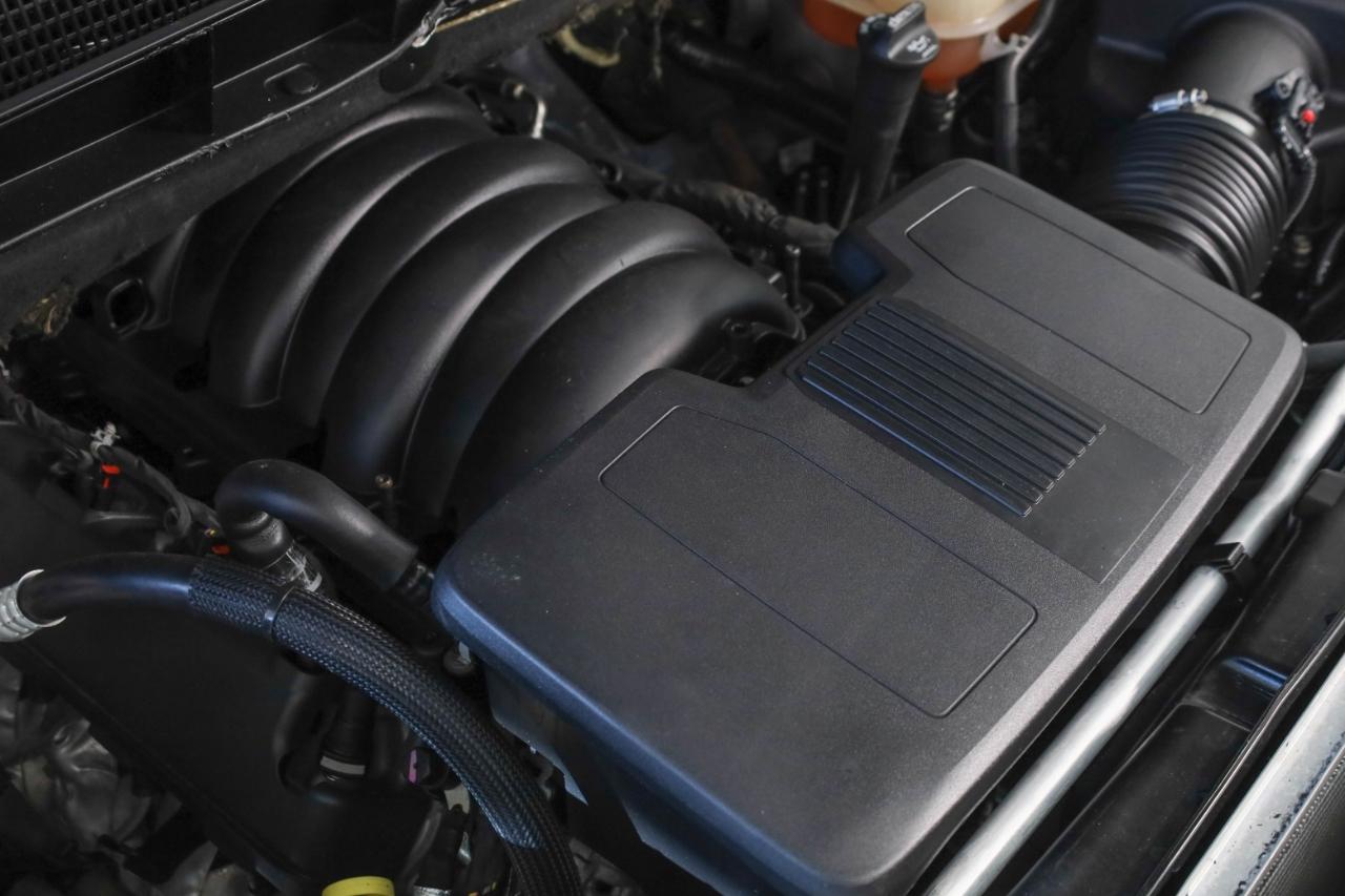 GMC Sierra 1500 4WD Crew Cab 147" AT4 2021