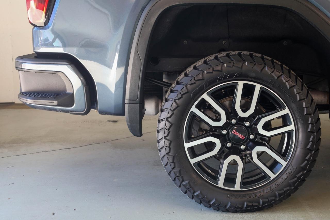 GMC Sierra 1500 4WD Crew Cab 147" AT4 2021