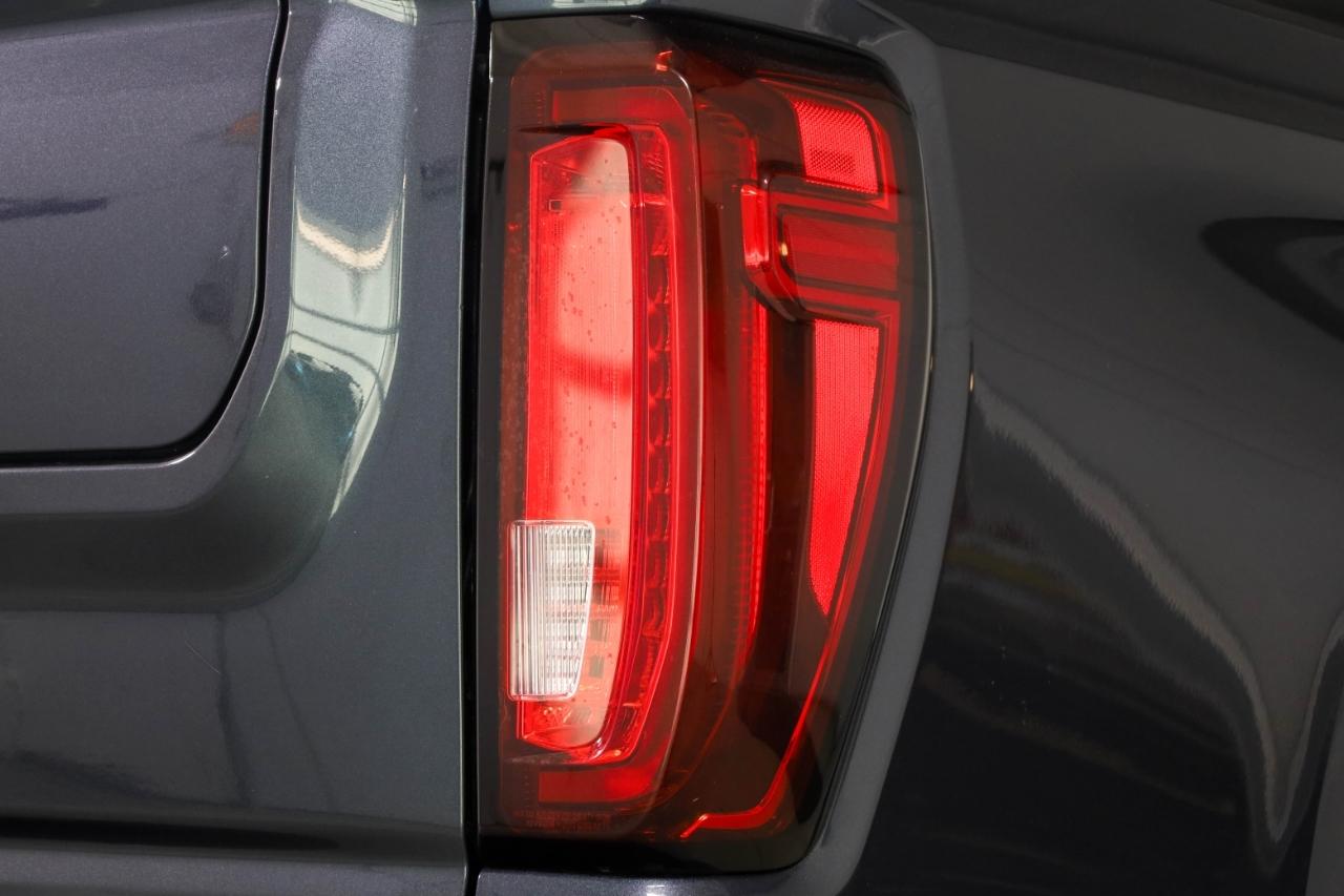 GMC Sierra 1500 4WD Crew Cab 147" AT4 2021