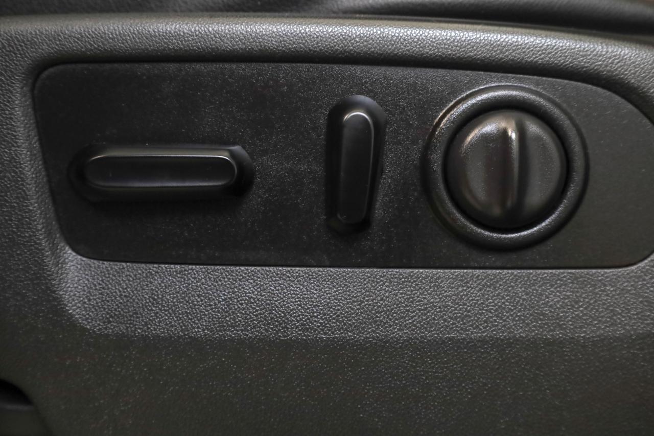 GMC Sierra 1500 4WD Crew Cab 147" AT4 2021