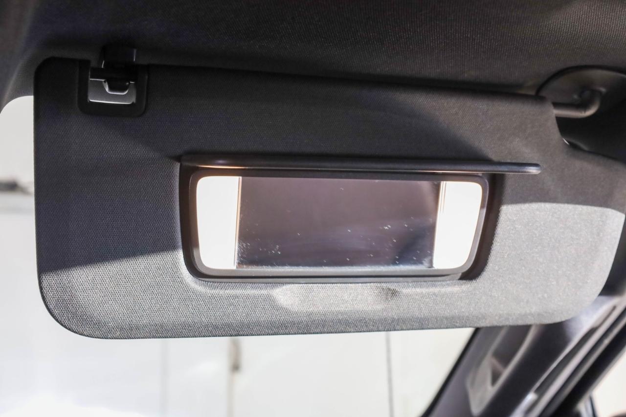 GMC Sierra 1500 4WD Crew Cab 147" AT4 2021