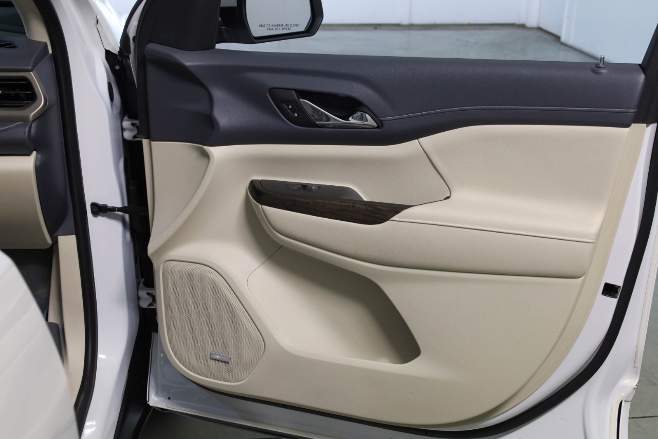 GMC Acadia AWD 4dr Denali 2020