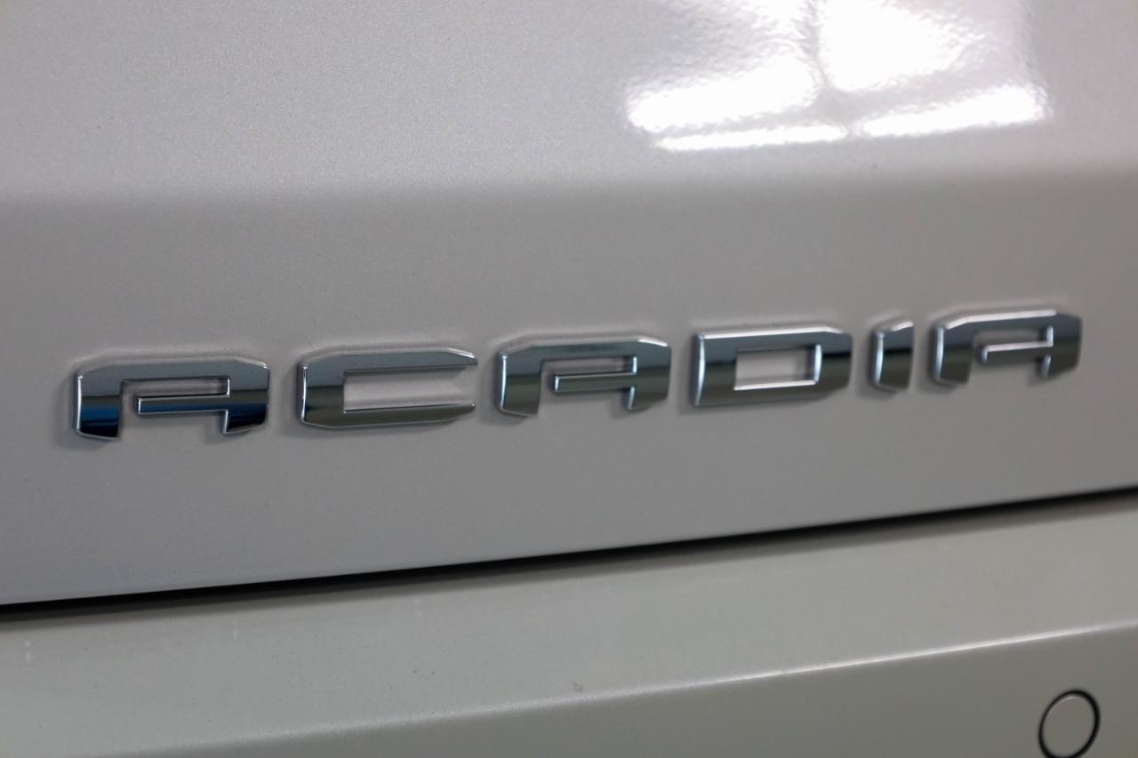 GMC Acadia AWD 4dr Denali 2020