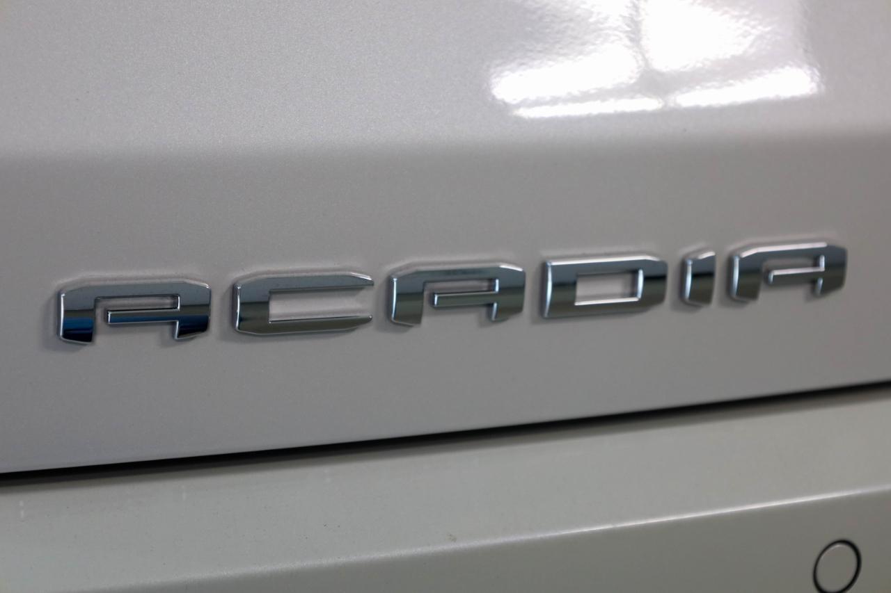 GMC Acadia AWD 4dr Denali 2020