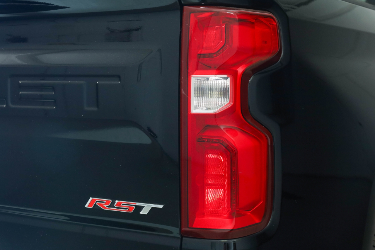 Chevrolet Silverado 1500 4WD Crew Cab 147" RST 2019