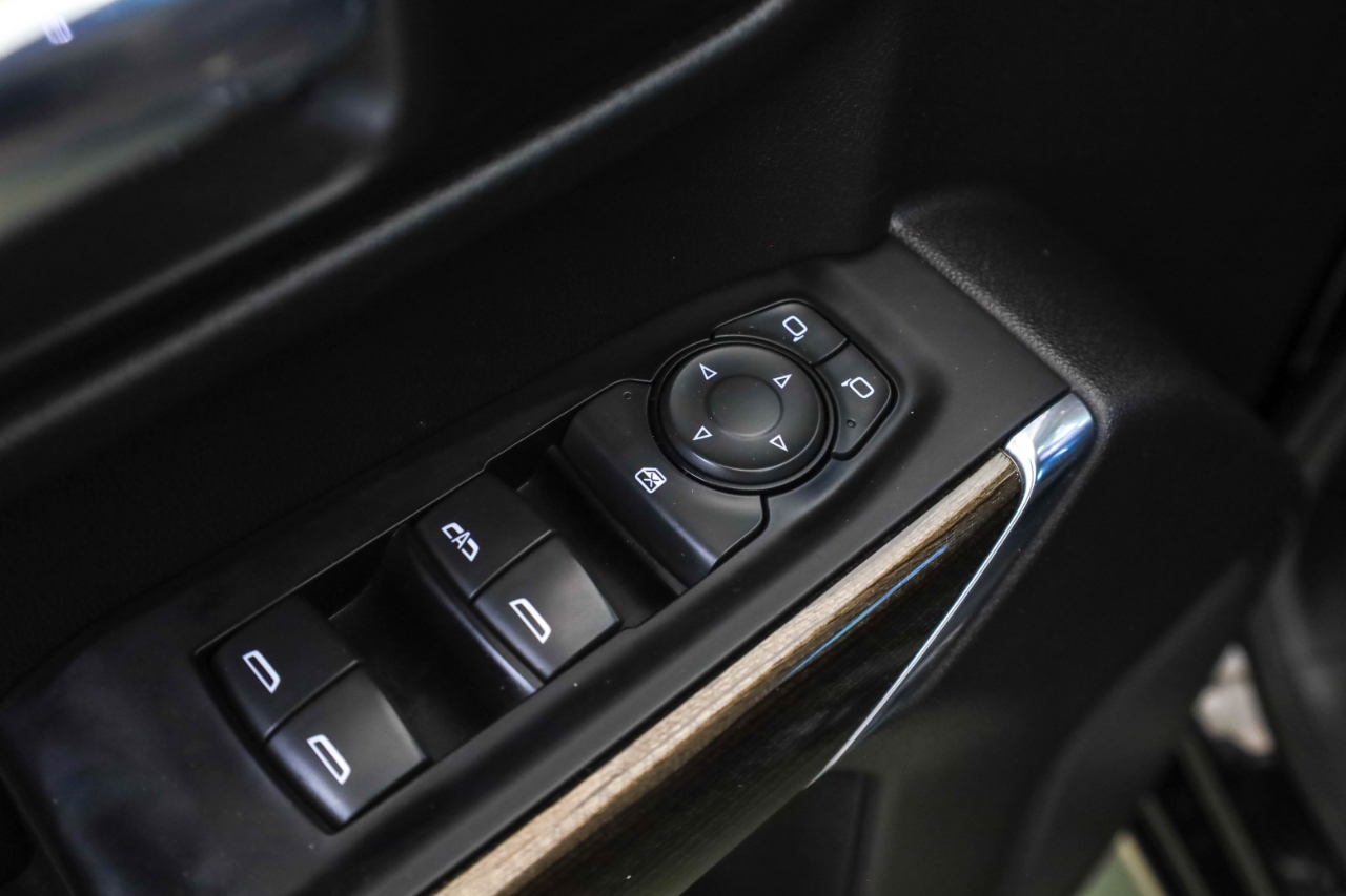 Chevrolet Silverado 1500 4WD Crew Cab 147" RST 2019