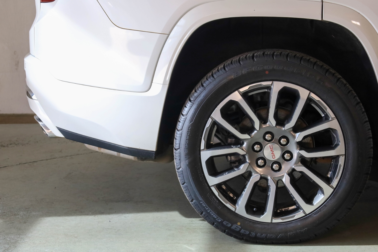 GMC Acadia FWD 4dr Denali 2020