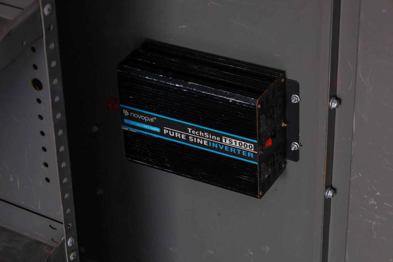 Ford Transit Cargo Van T-350 148" EL Hi Rf 9500 GVWR RWD 2022