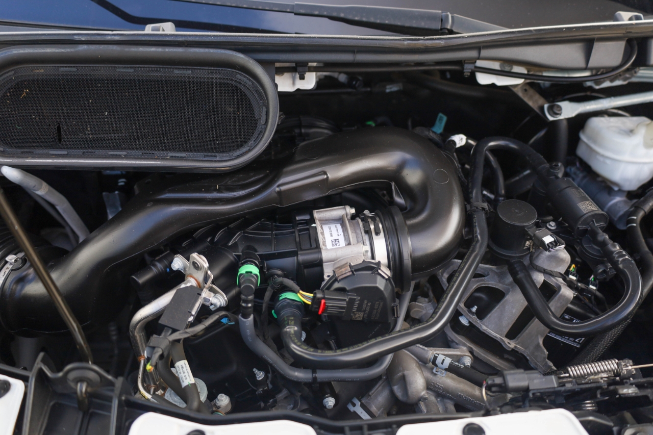 Ford Transit Cargo Van T-350 148" EL Hi Rf 9500 GVWR RWD 2022