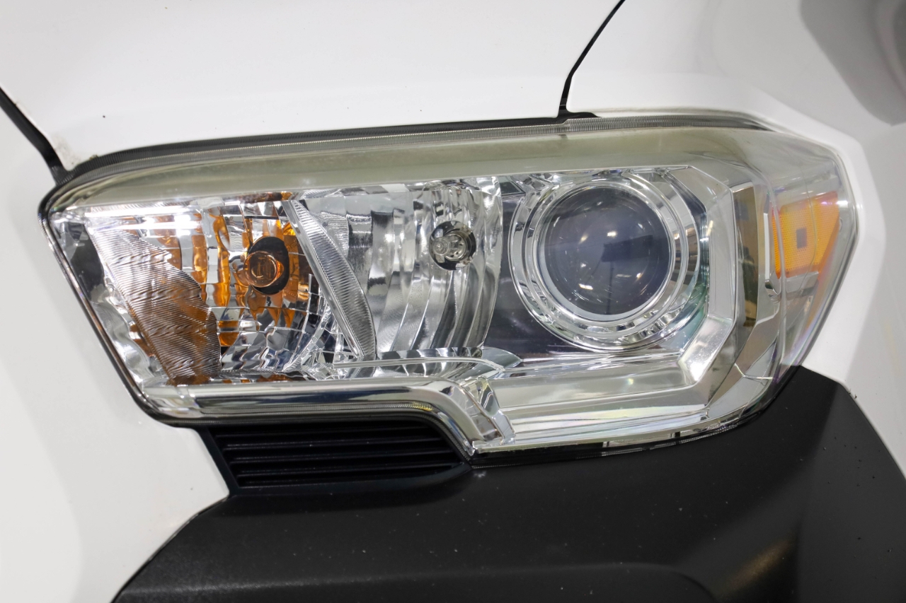 Toyota Tacoma 2WD SR5 Access Cab 6' Bed I4 AT (Natl) 2019