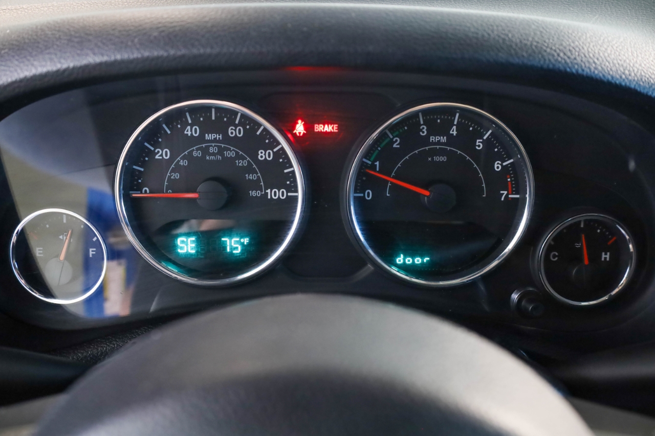 Jeep Wrangler Unlimited 4WD 4dr Sahara 2016