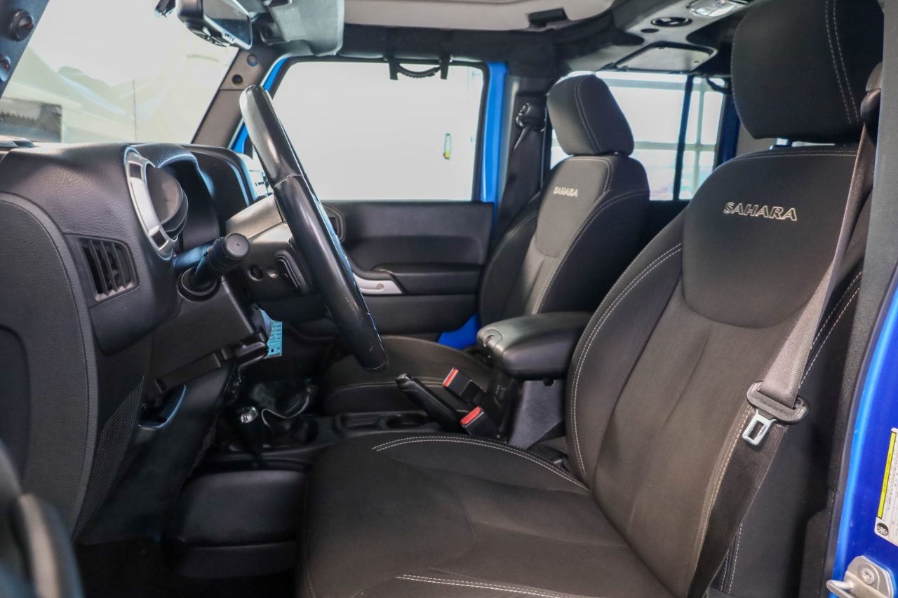 Jeep Wrangler Unlimited 4WD 4dr Sahara 2016