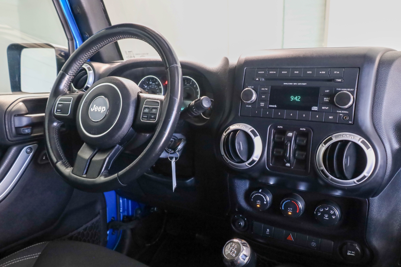 Jeep Wrangler Unlimited 4WD 4dr Sahara 2016