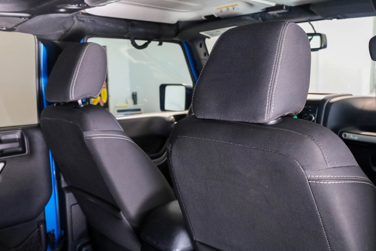 Jeep Wrangler Unlimited 4WD 4dr Sahara 2016