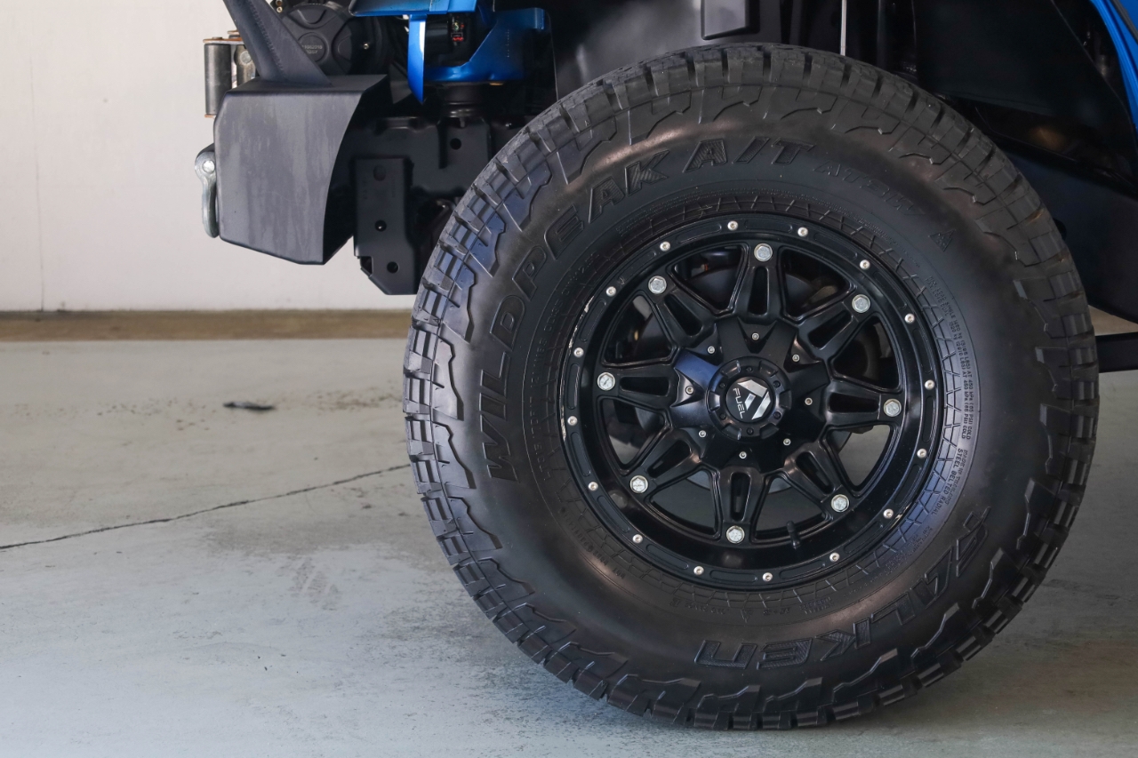 Jeep Wrangler Unlimited 4WD 4dr Sahara 2016