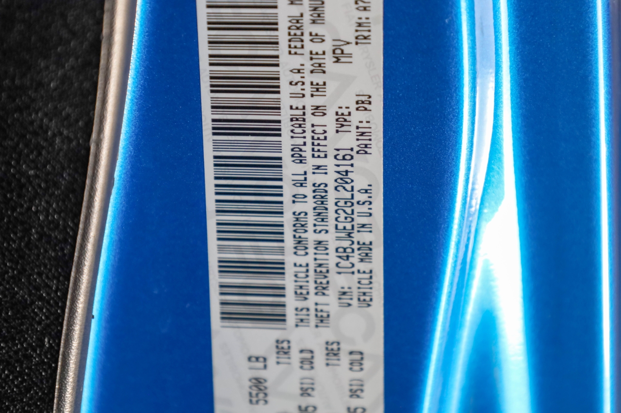 Jeep Wrangler Unlimited 4WD 4dr Sahara 2016