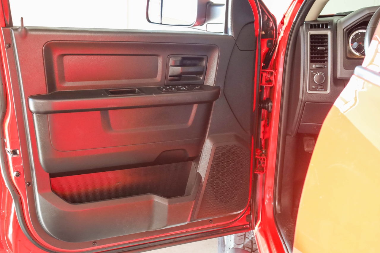 RAM 2500 4WD Crew Cab 169" Tradesman 2016