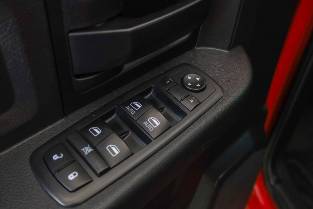 RAM 2500 4WD Crew Cab 169" Tradesman 2016