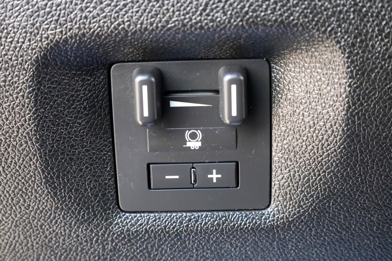 GMC Sierra 3500HD 4WD Crew Cab 167" DRW SLE 2009