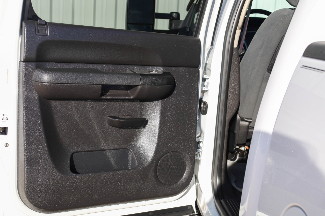 GMC Sierra 3500HD 4WD Crew Cab 167" DRW SLE 2009