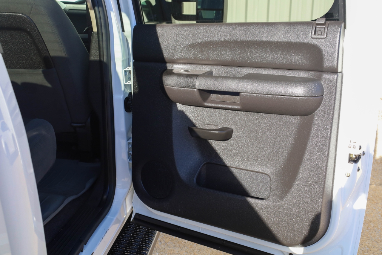 GMC Sierra 3500HD 4WD Crew Cab 167" DRW SLE 2009