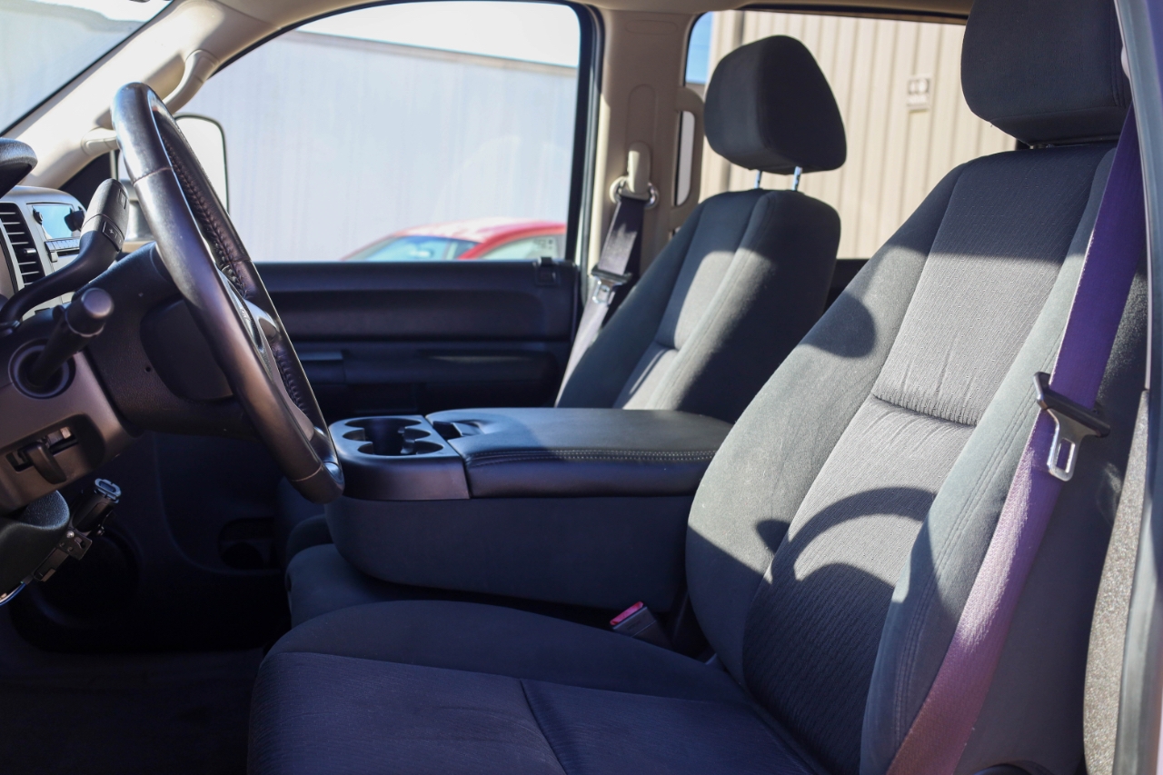 GMC Sierra 3500HD 4WD Crew Cab 167" DRW SLE 2009