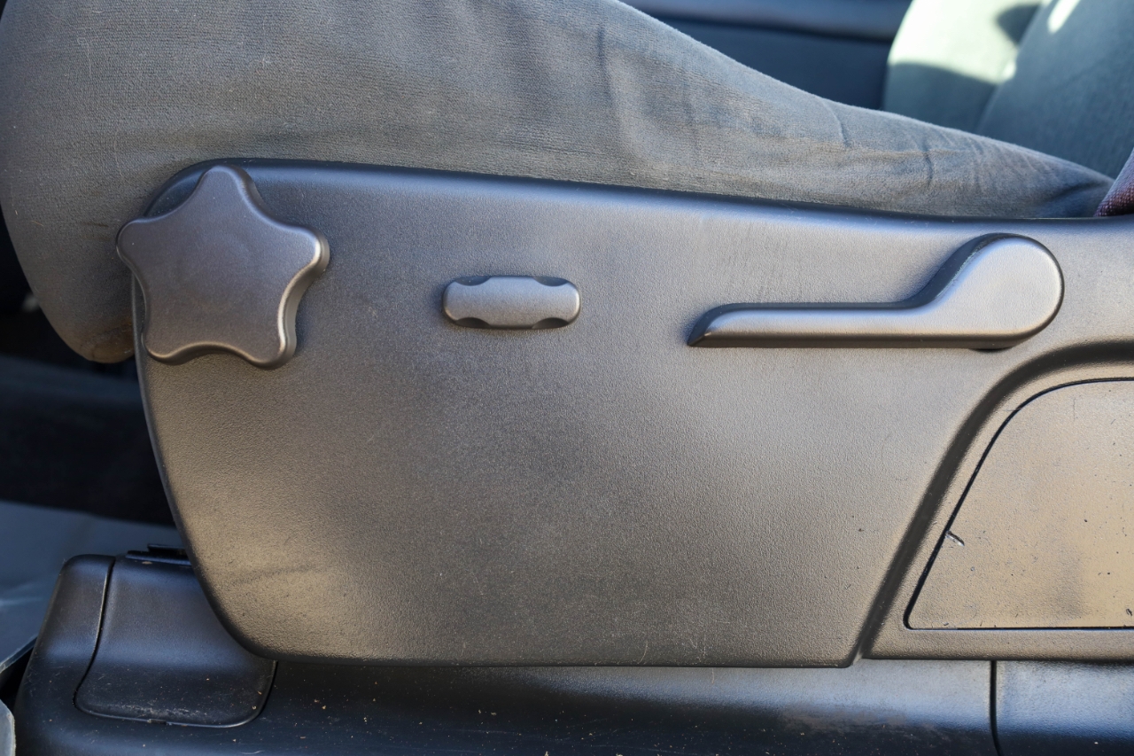 GMC Sierra 3500HD 4WD Crew Cab 167" DRW SLE 2009