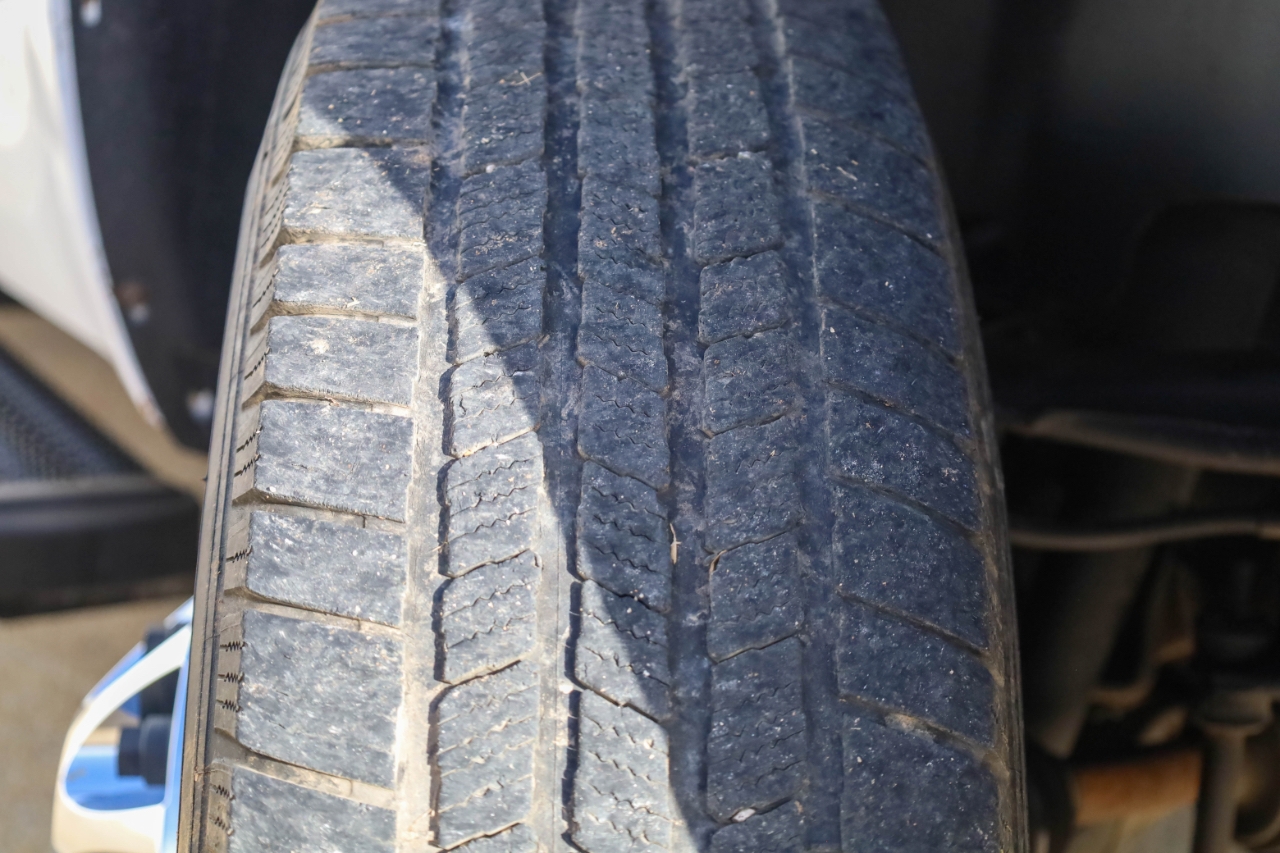 GMC Sierra 3500HD 4WD Crew Cab 167" DRW SLE 2009