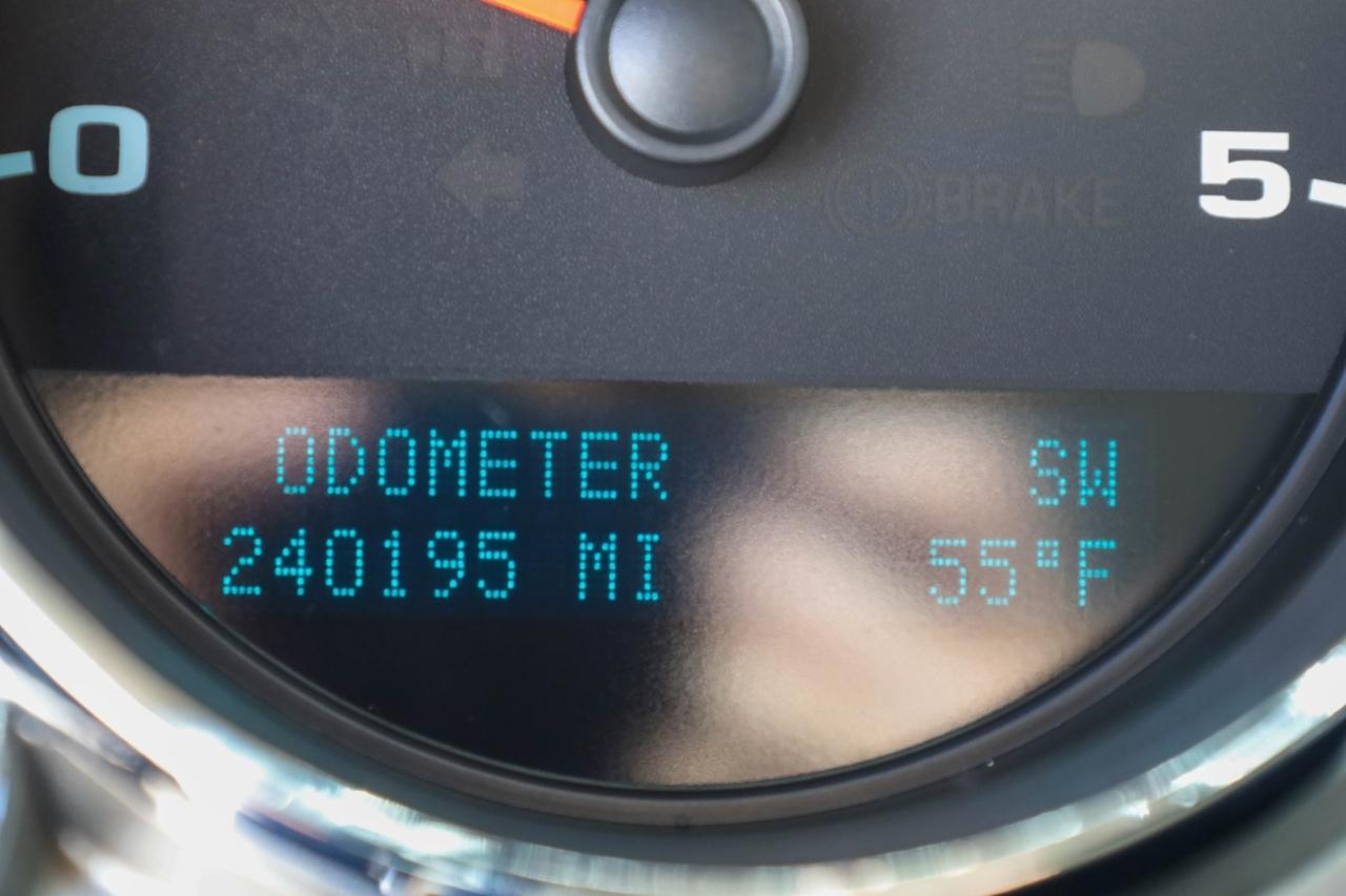 GMC Sierra 3500HD 4WD Crew Cab 167" DRW SLE 2009