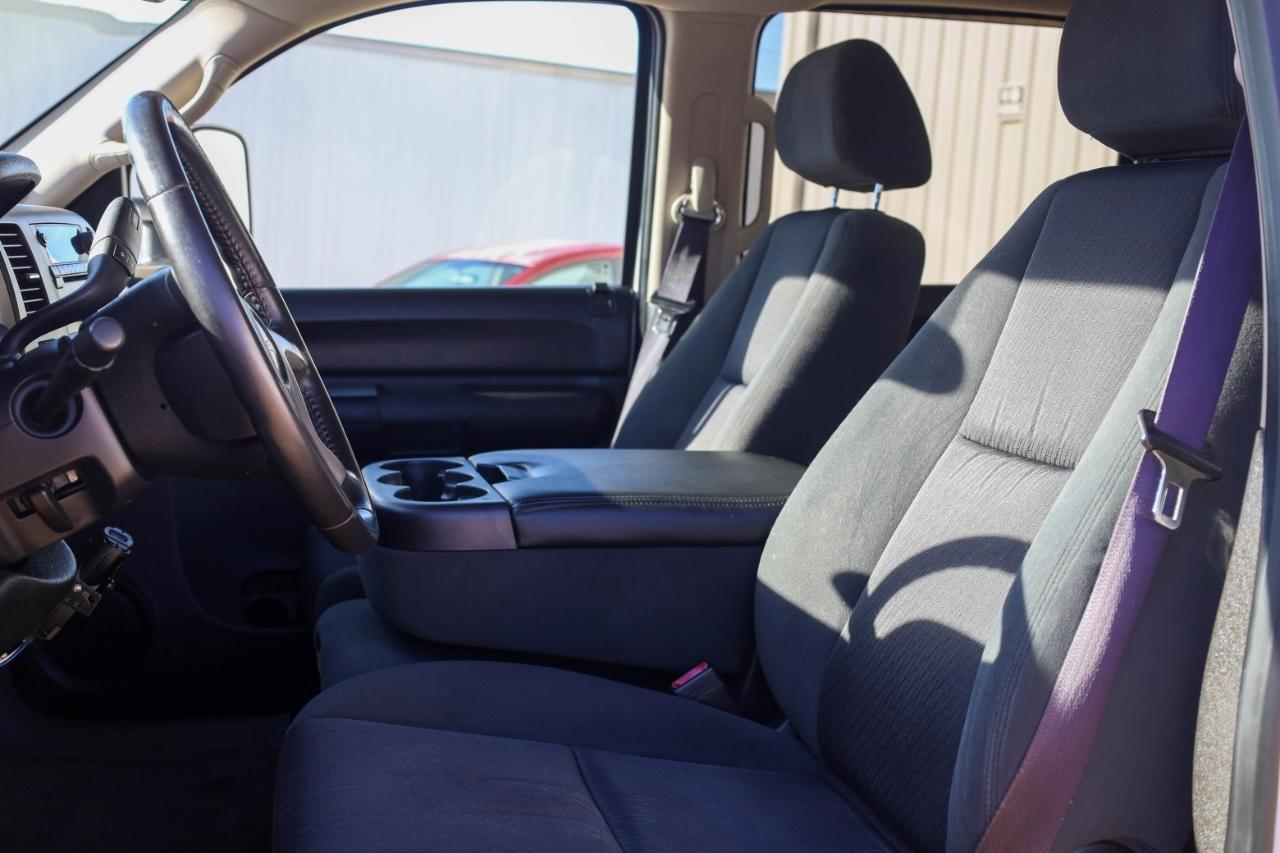 GMC Sierra 3500HD 4WD Crew Cab 167" DRW SLE 2009