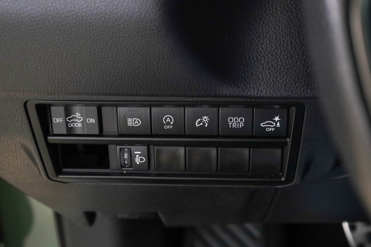 Toyota Tundra 2WD SR5 CrewMax 5.5' Bed (Natl) 2023