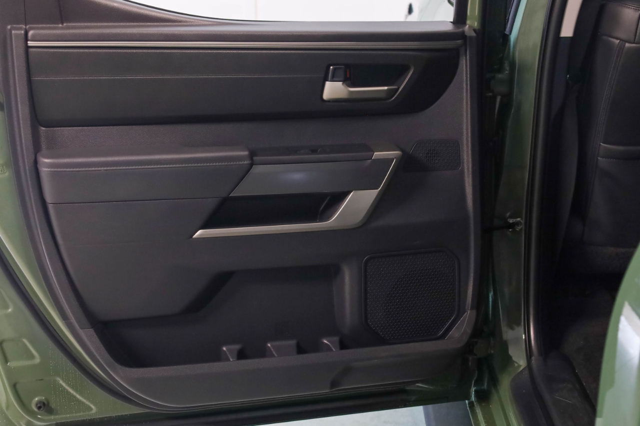 Toyota Tundra 2WD SR5 CrewMax 5.5' Bed (Natl) 2023