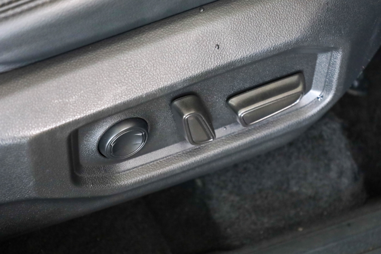 Toyota Tundra 2WD SR5 CrewMax 5.5' Bed (Natl) 2023