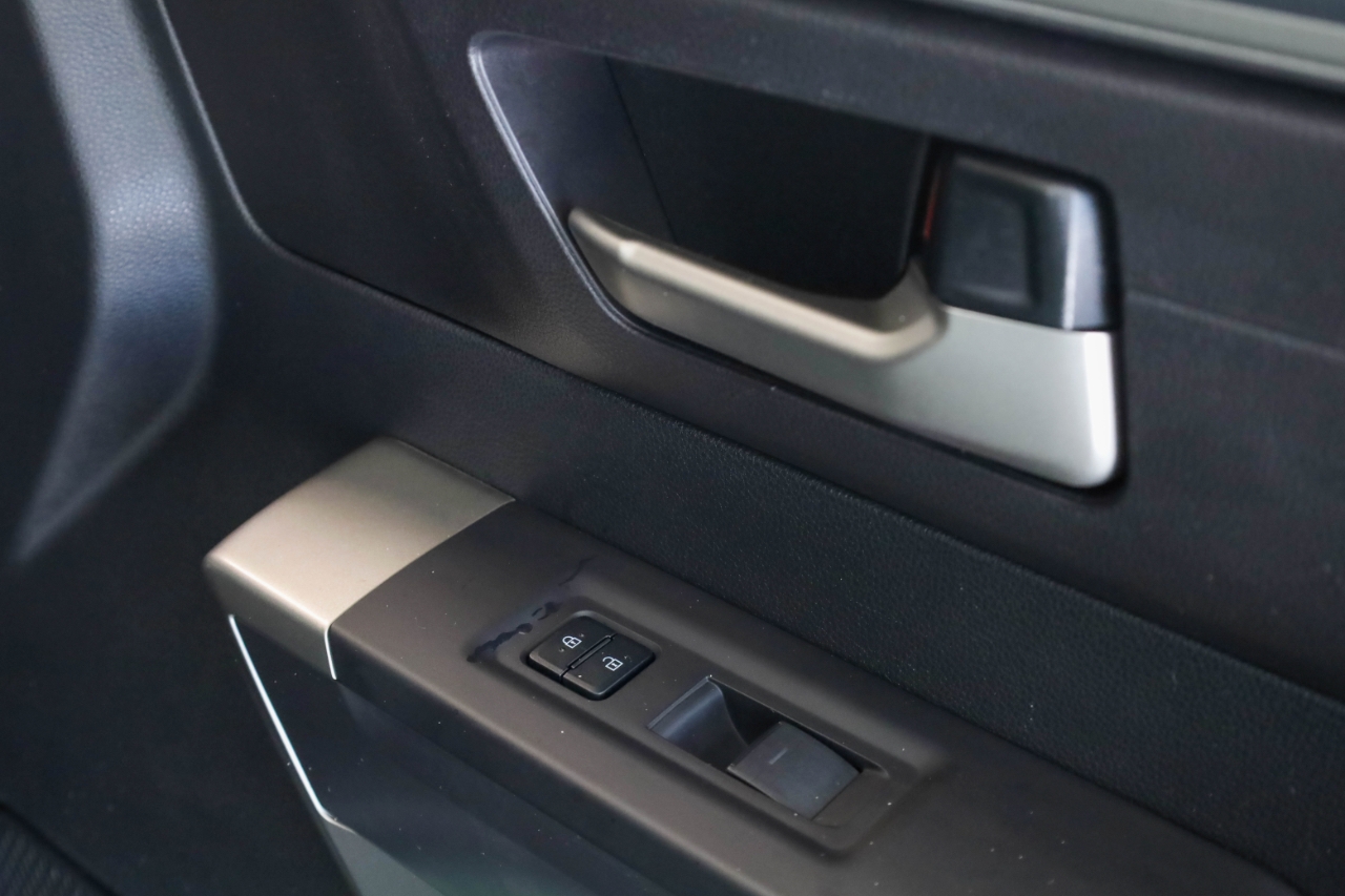 Toyota Tundra 2WD SR5 CrewMax 5.5' Bed (Natl) 2023