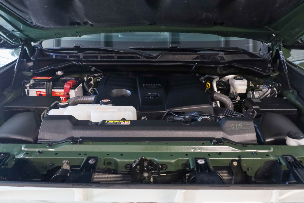 Toyota Tundra 2WD SR5 CrewMax 5.5' Bed (Natl) 2023