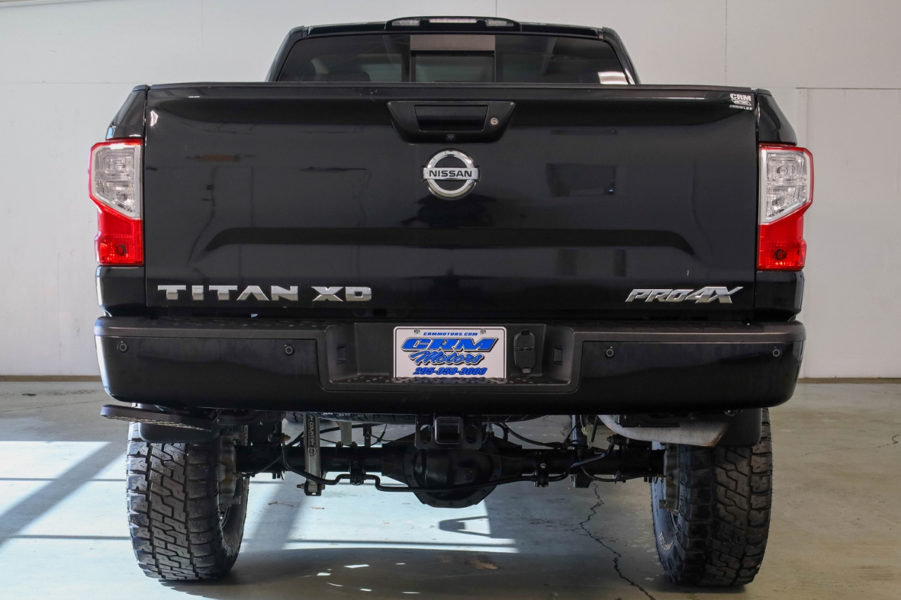 Nissan Titan XD 4x4 Gas Crew Cab PRO-4X 2019