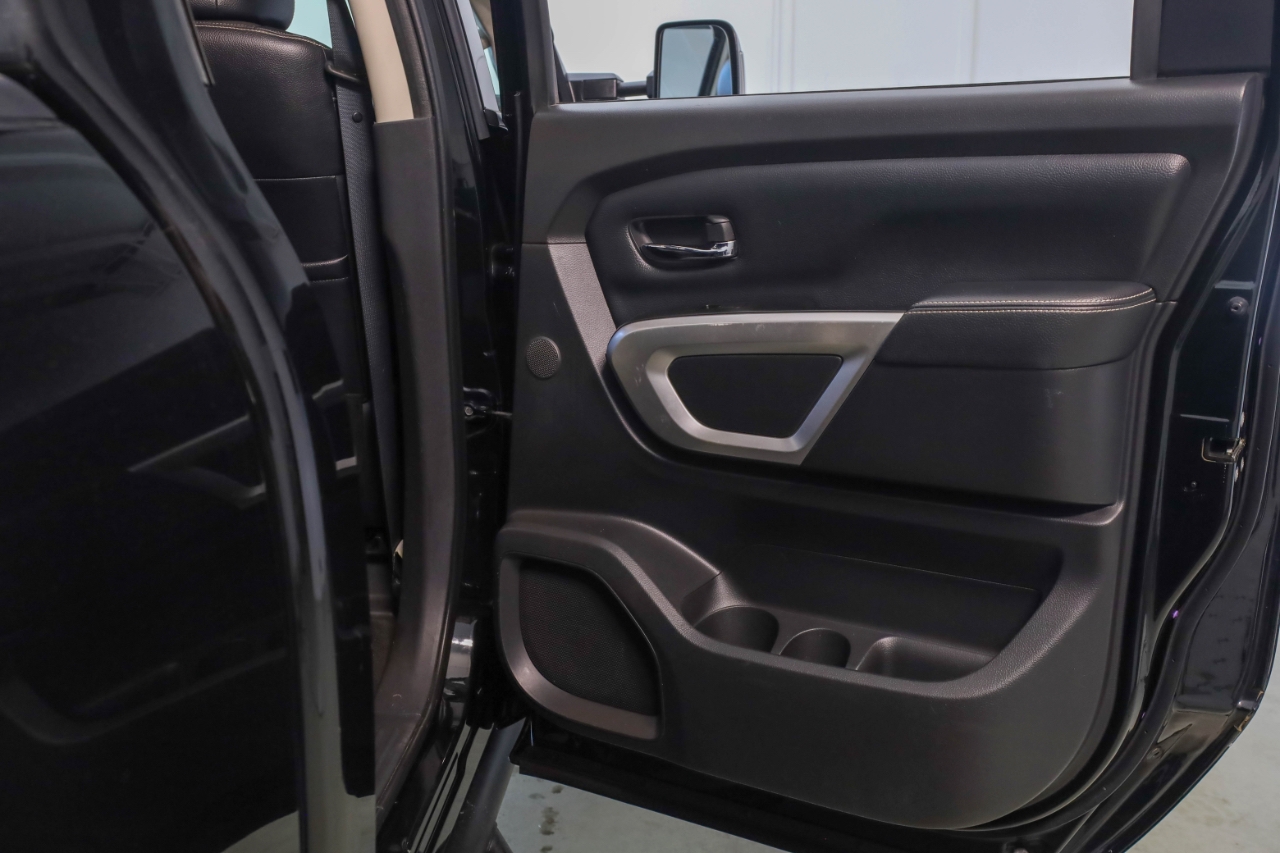 Nissan Titan XD 4x4 Gas Crew Cab PRO-4X 2019