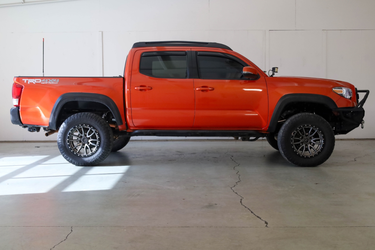 Toyota Tacoma 4WD Double Cab V6 MT TRD Off Road (Natl) 2016