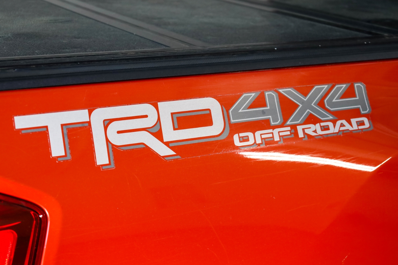 Toyota Tacoma 4WD Double Cab V6 MT TRD Off Road (Natl) 2016