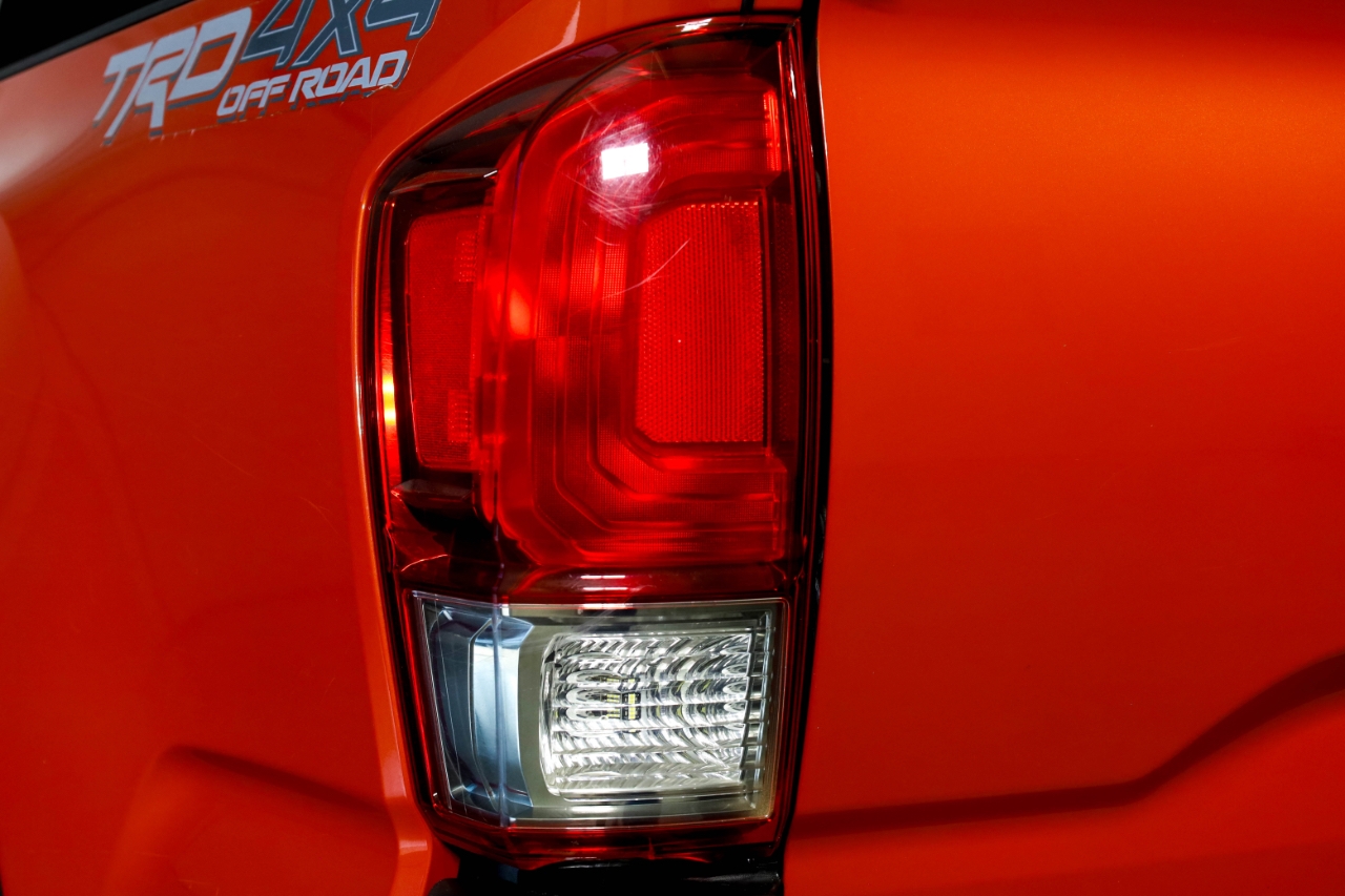 Toyota Tacoma 4WD Double Cab V6 MT TRD Off Road (Natl) 2016