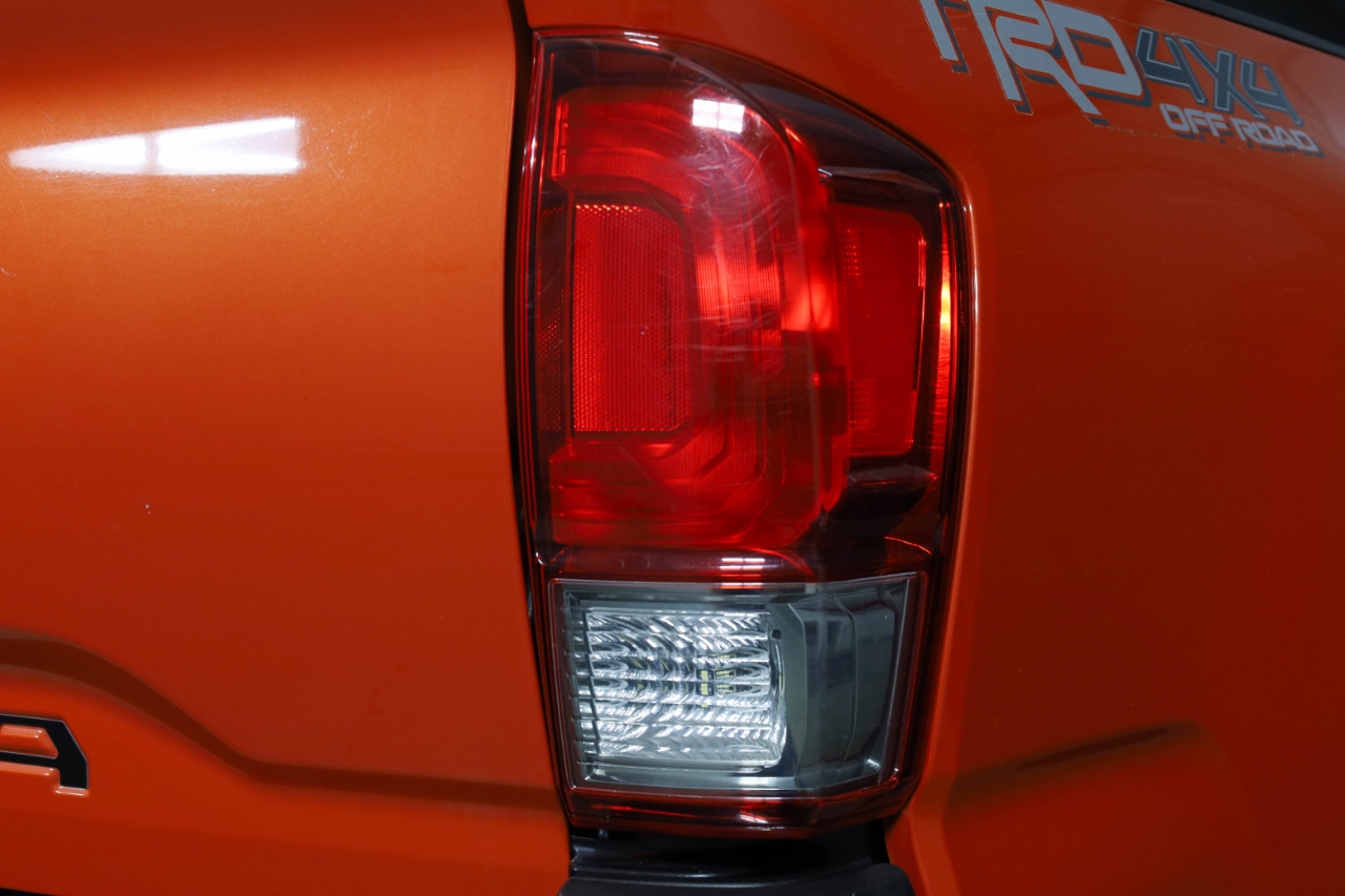 Toyota Tacoma 4WD Double Cab V6 MT TRD Off Road (Natl) 2016