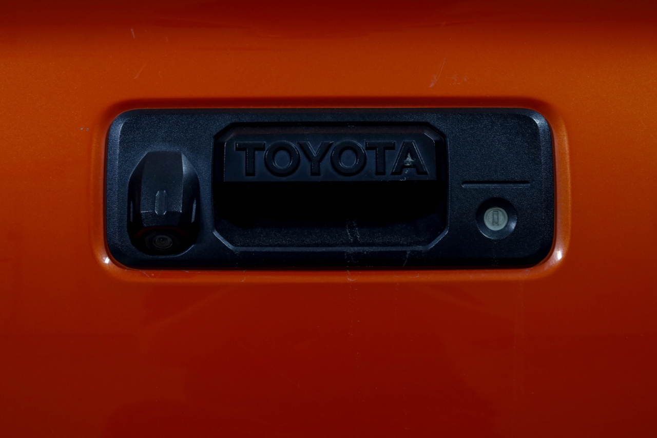 Toyota Tacoma 4WD Double Cab V6 MT TRD Off Road (Natl) 2016