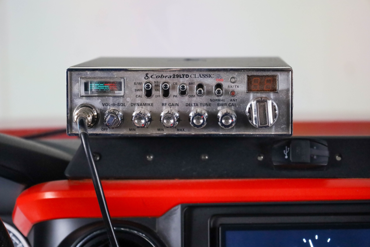 Toyota Tacoma 4WD Double Cab V6 MT TRD Off Road (Natl) 2016