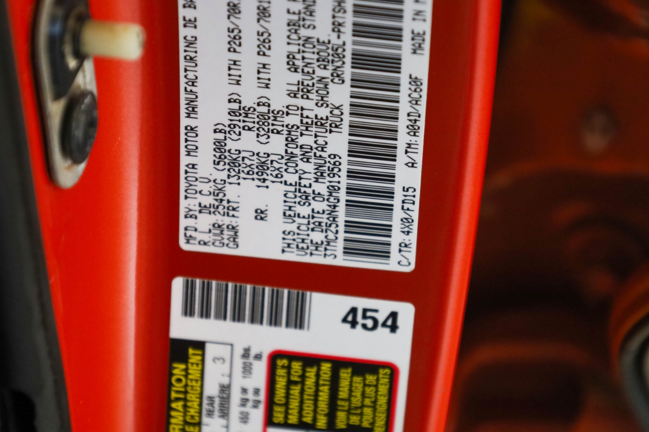 Toyota Tacoma 4WD Double Cab V6 MT TRD Off Road (Natl) 2016