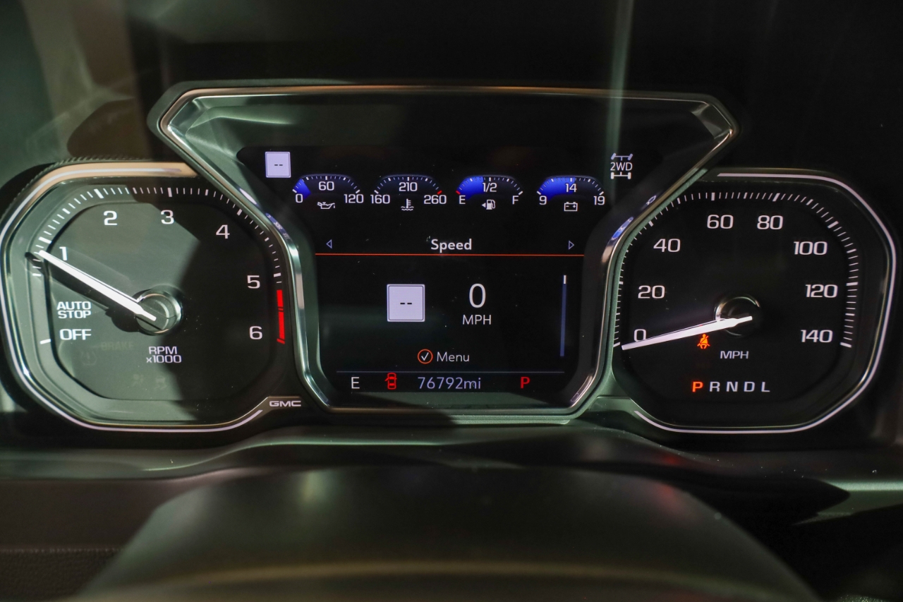 GMC Sierra 1500 4WD Crew Cab 147" Denali 2021