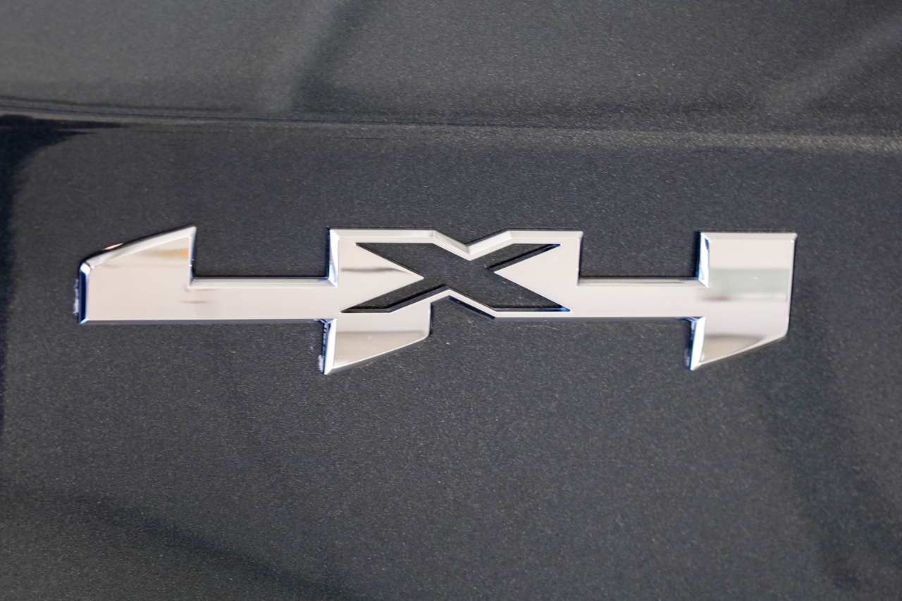 GMC Sierra 1500 4WD Crew Cab 147" Denali 2021