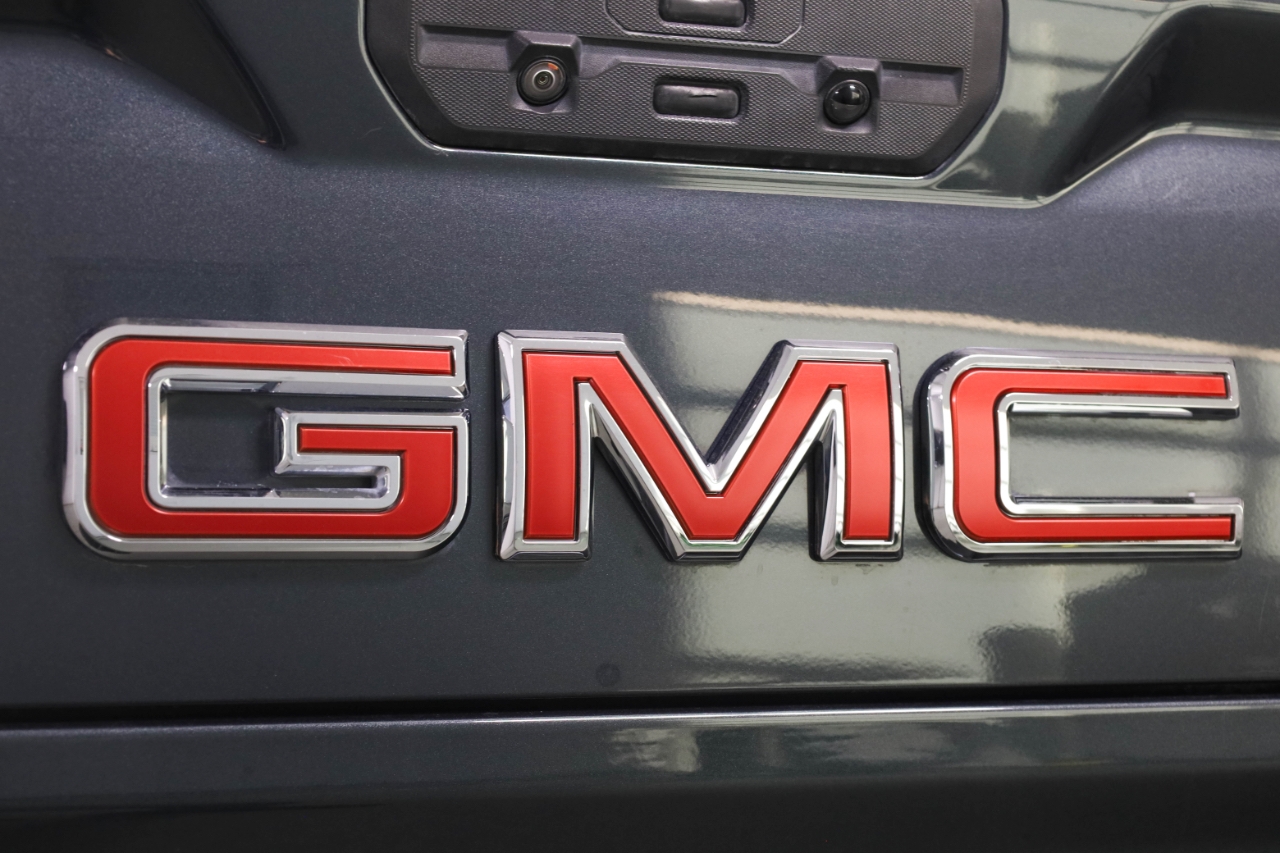 GMC Sierra 1500 4WD Crew Cab 147" Denali 2021